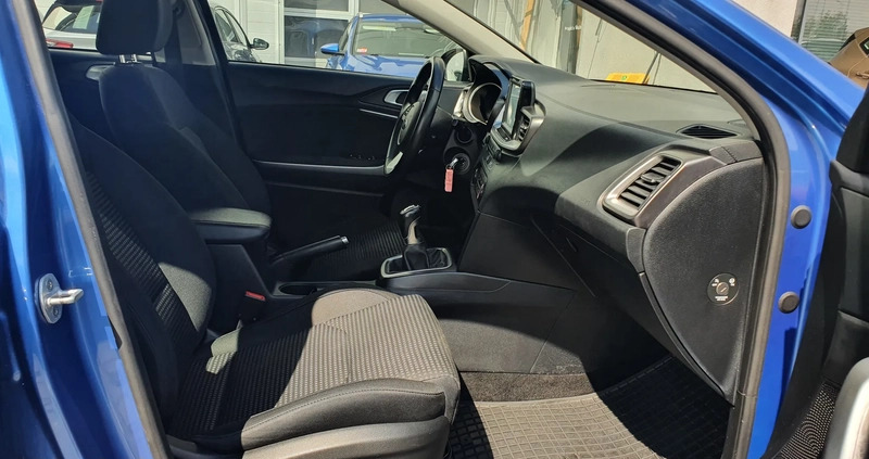 Kia Ceed cena 58000 przebieg: 113800, rok produkcji 2019 z Bytów małe 529